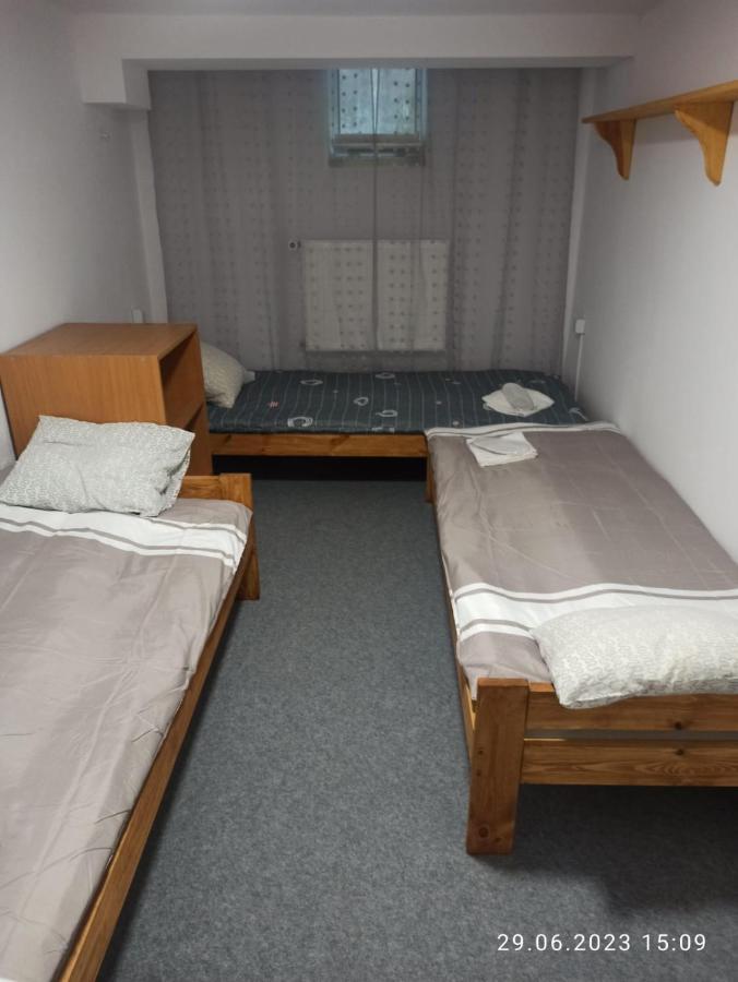 Saska Ochota Forest Guest House Варшава Екстер'єр фото
