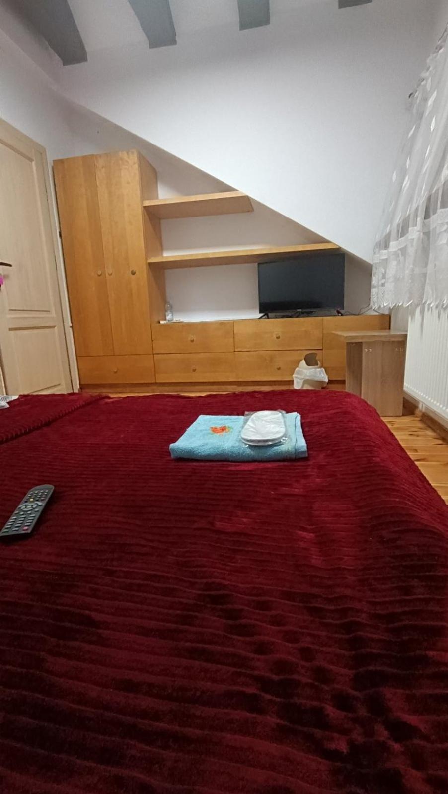 Saska Ochota Forest Guest House Варшава Екстер'єр фото